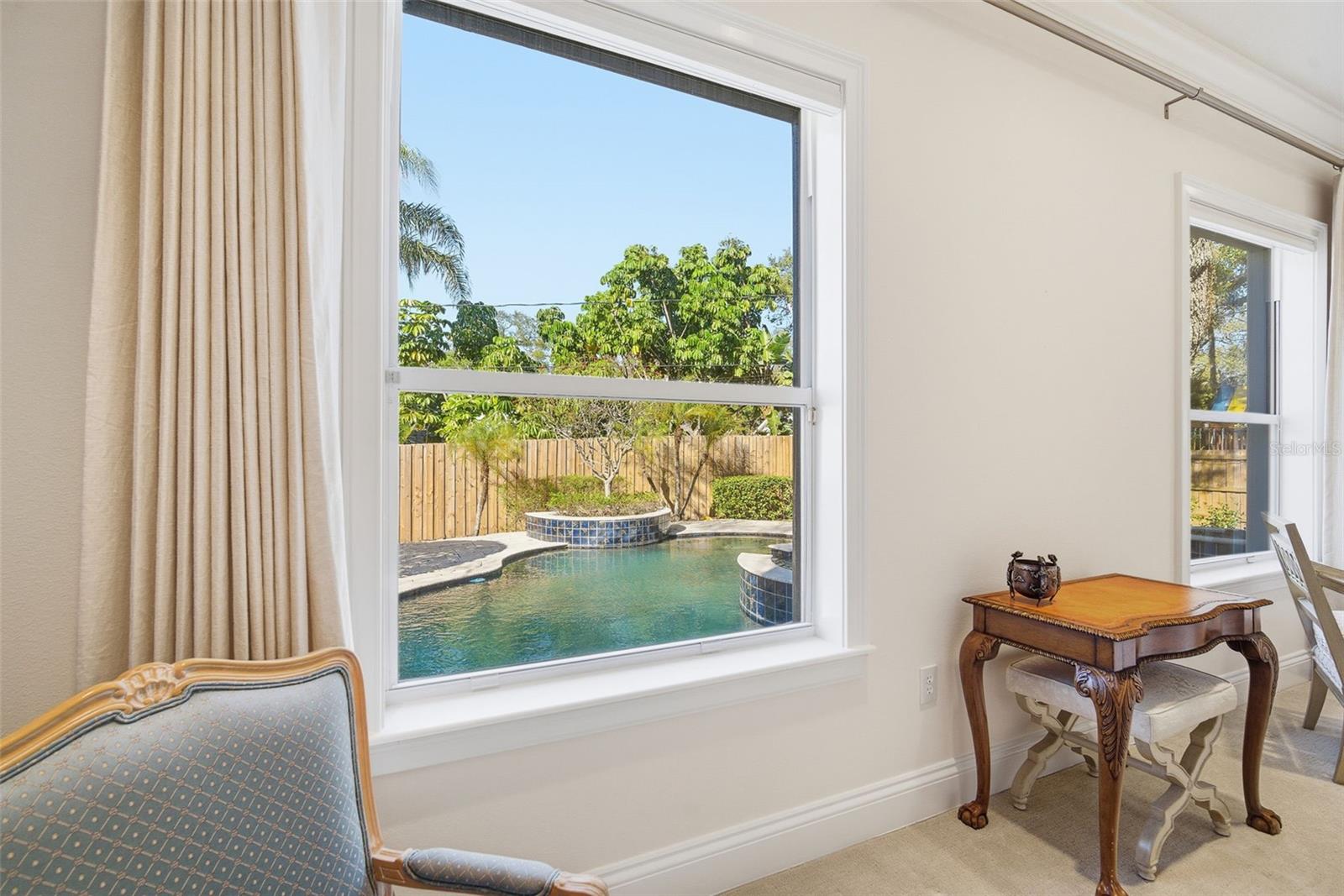 Listing photo id 54 for 4117 Azeele Street