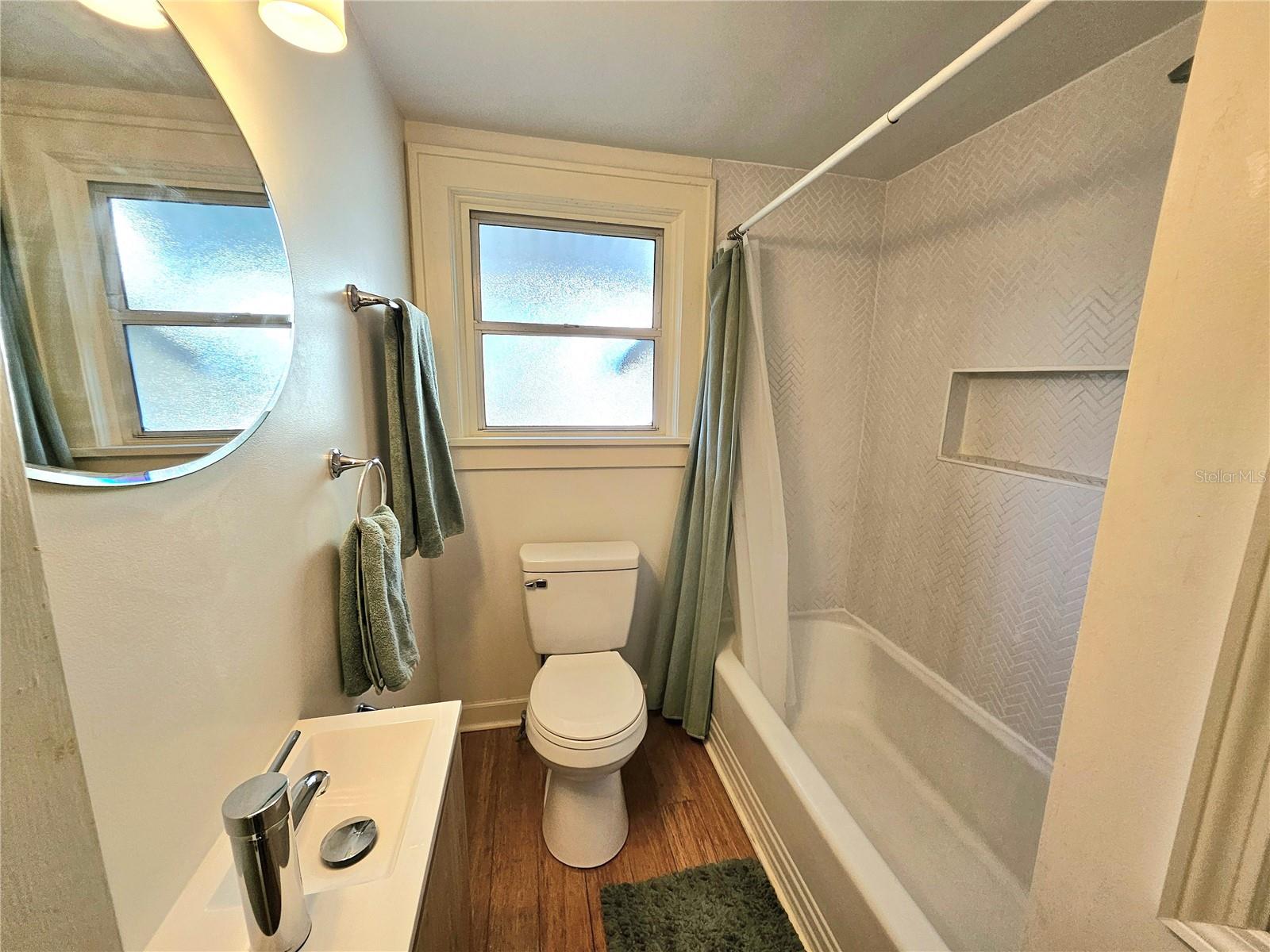 Image 26 of 47 For 3611 4th Avenue N