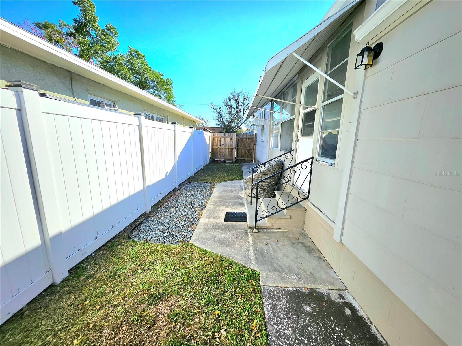 Image 40 of 47 For 3611 4th Avenue N