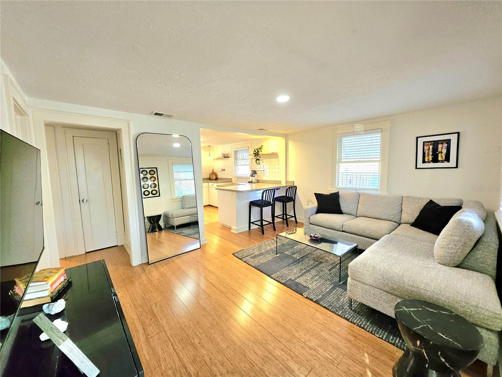 Image 8 of 47 For 3611 4th Avenue N