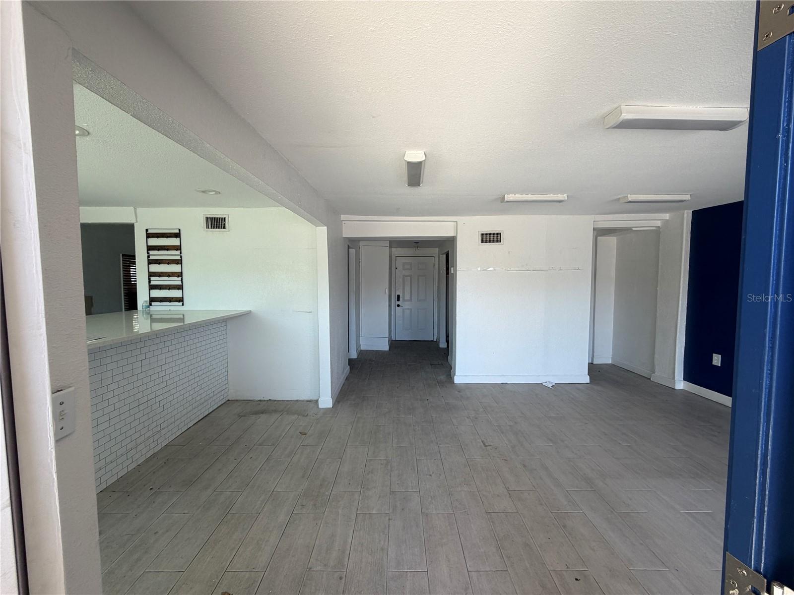 Image 9 of 19 For 4802 Busch Boulevard A