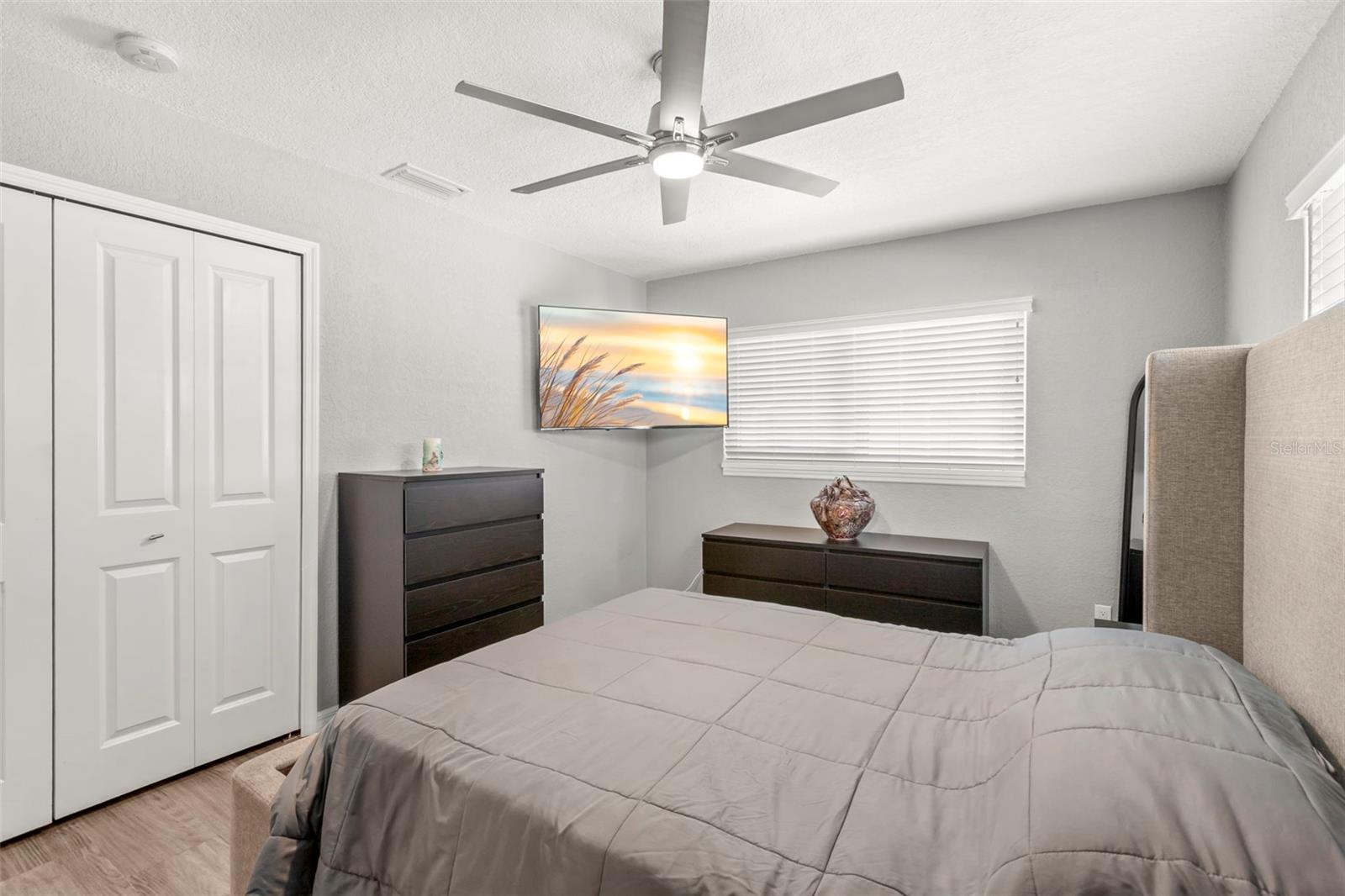 Image 21 of 30 For 1000 59th Avenue S