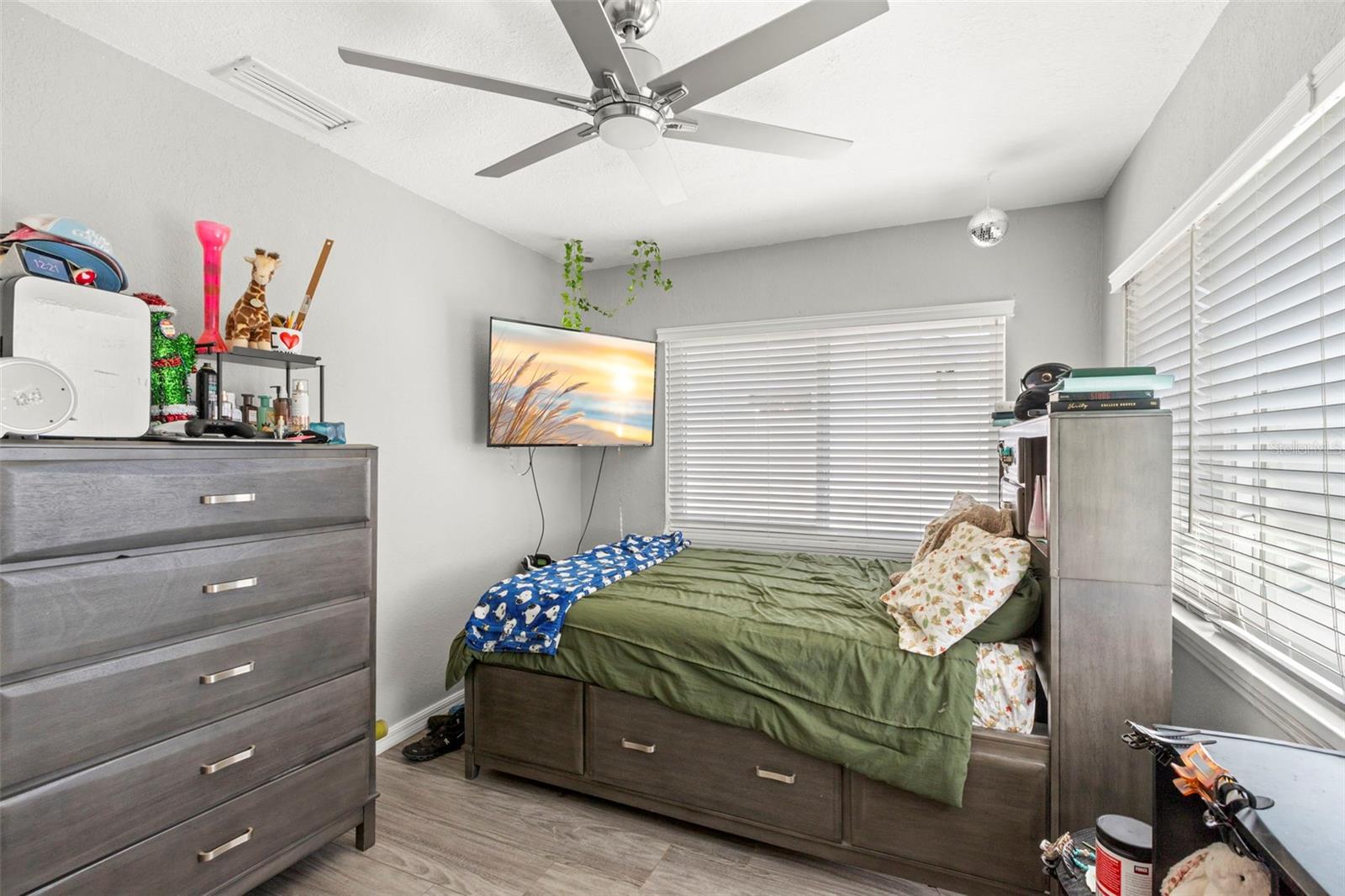 Image 28 of 30 For 1000 59th Avenue S