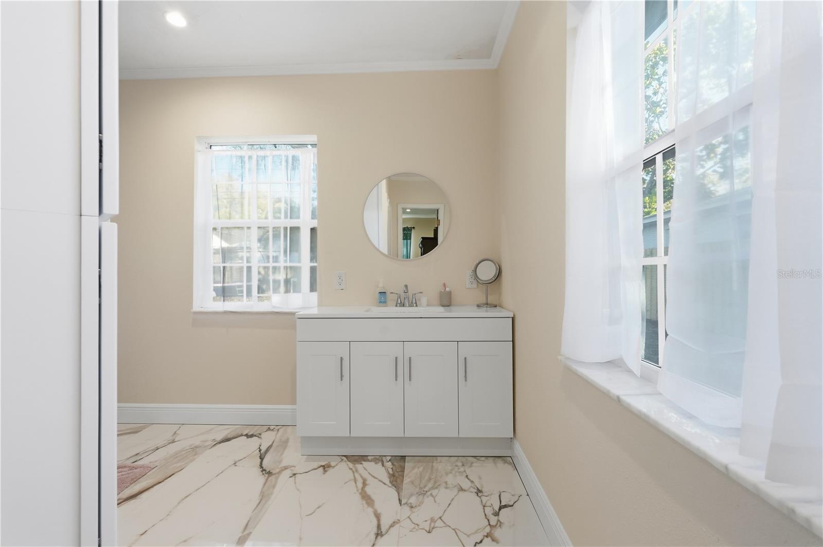 Image 13 of 33 For 2415 16th Street N