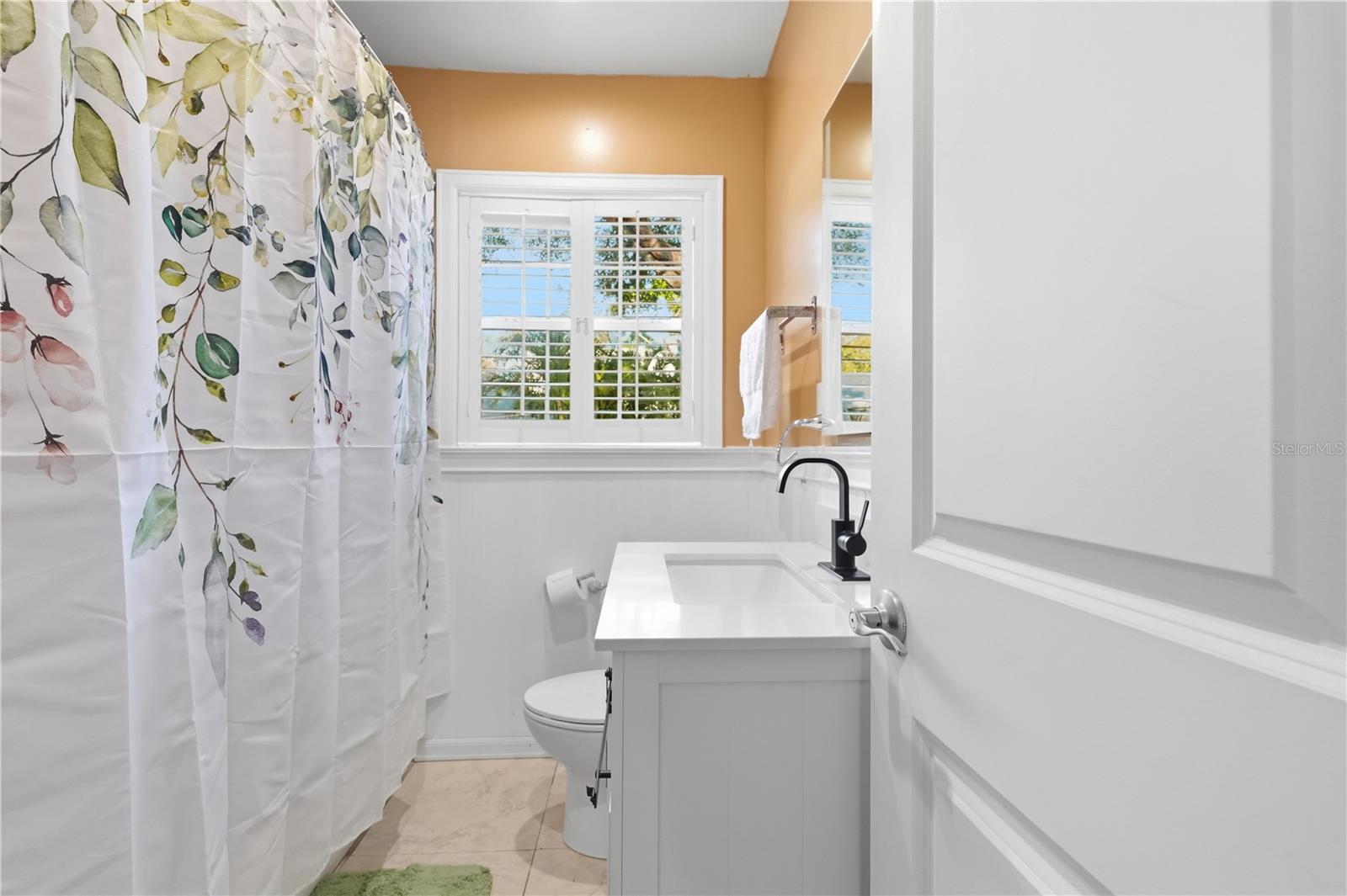 Image 20 of 33 For 2415 16th Street N