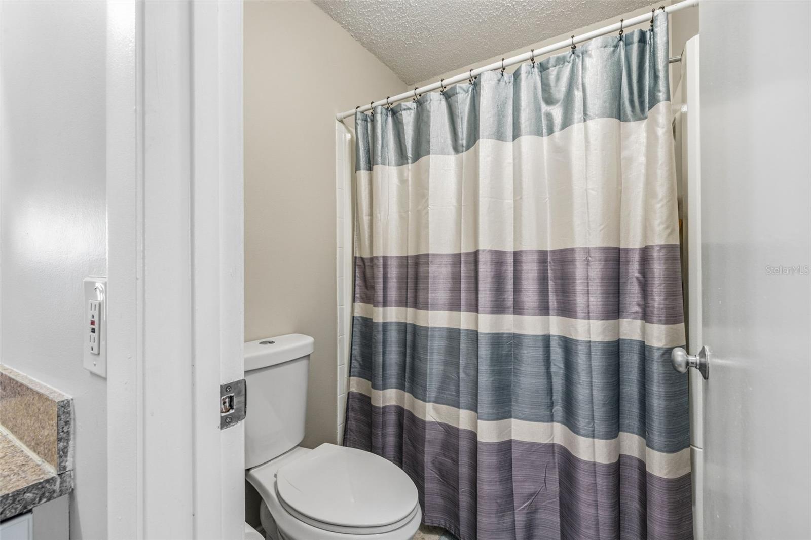 Image 21 of 45 For 455 Alt 19 S 163