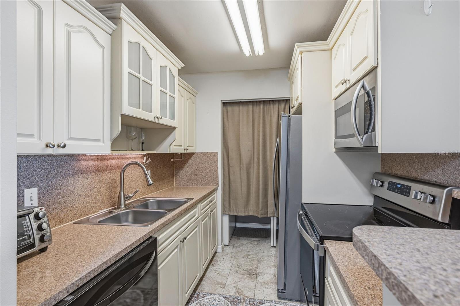 Image 5 of 45 For 455 Alt 19 S 163