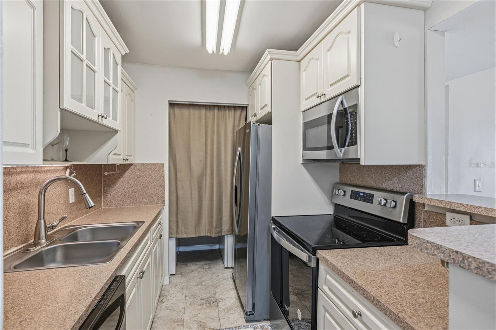 Image 6 of 45 For 455 Alt 19 S 163