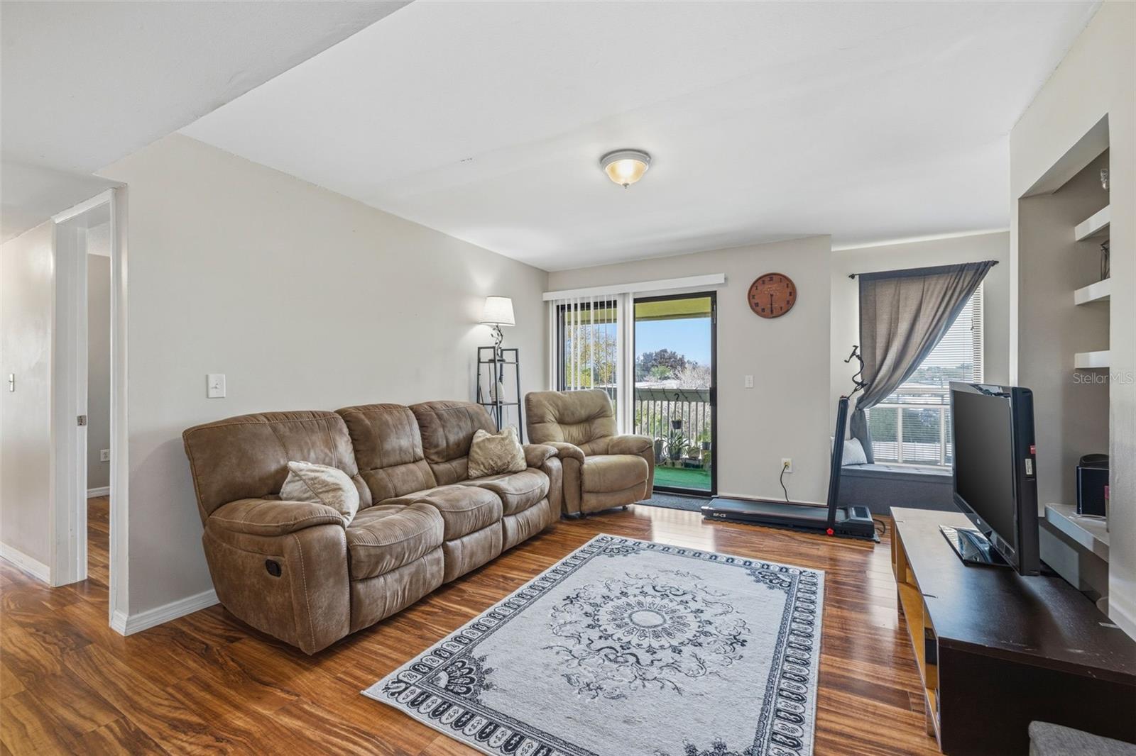 Image 9 of 45 For 455 Alt 19 S 163