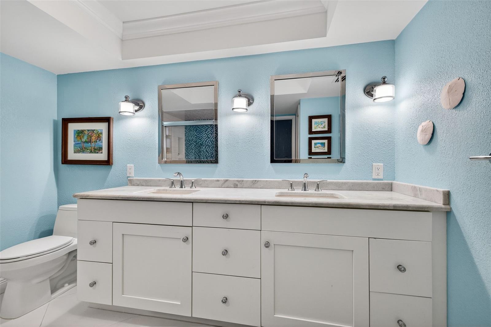 Image 16 of 37 For 5130 Brittany Drive S 201