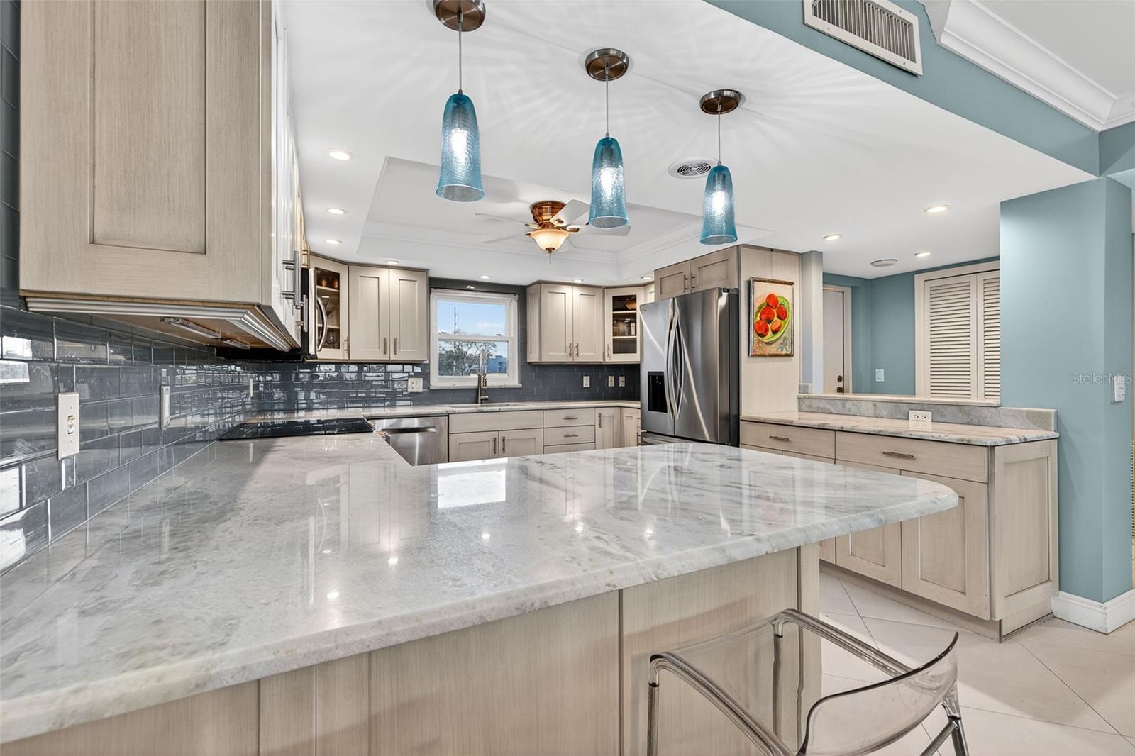 Image 6 of 37 For 5130 Brittany Drive S 201