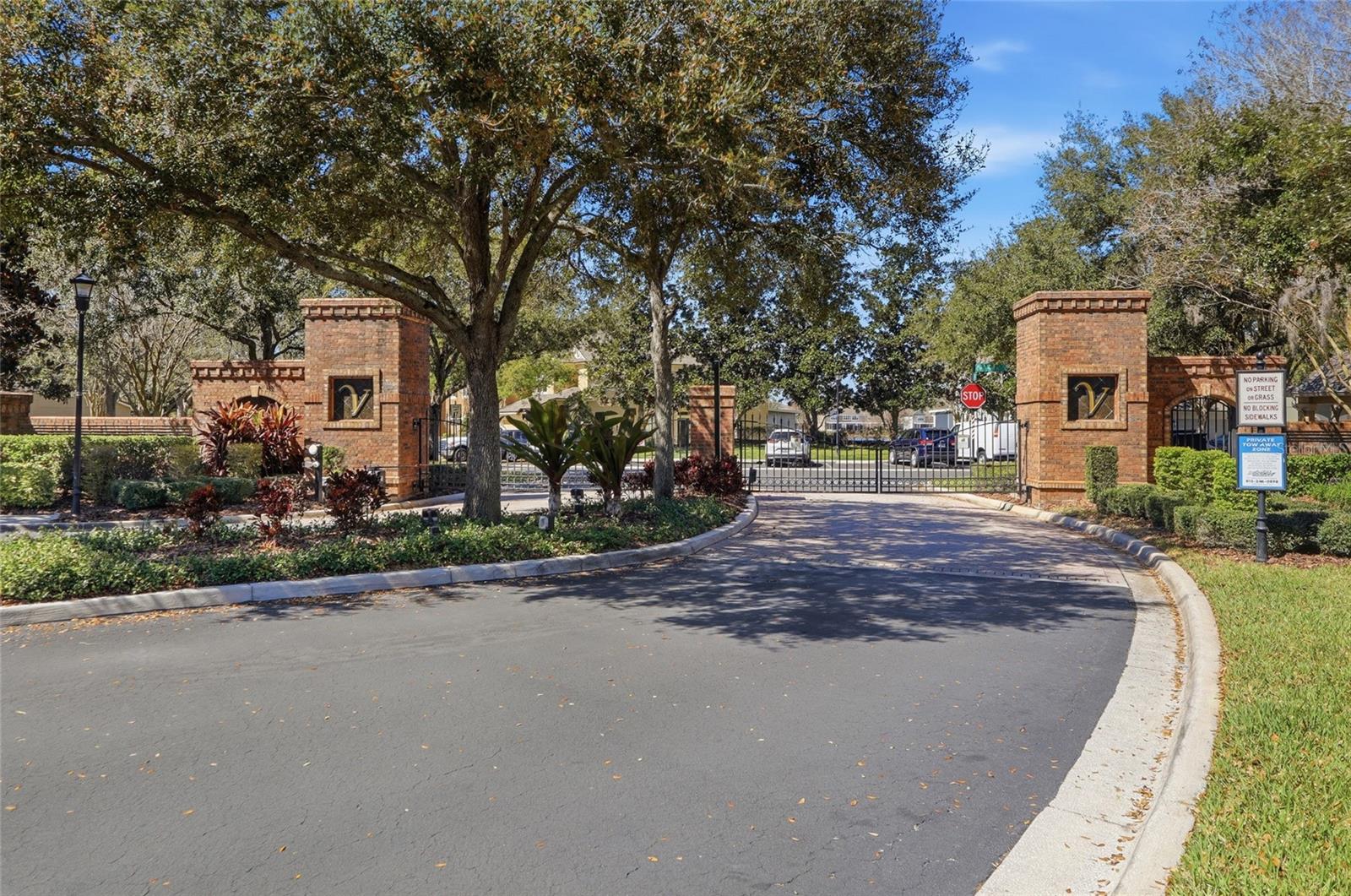 Listing photo id 27 for 4949 Pond Ridge Drive