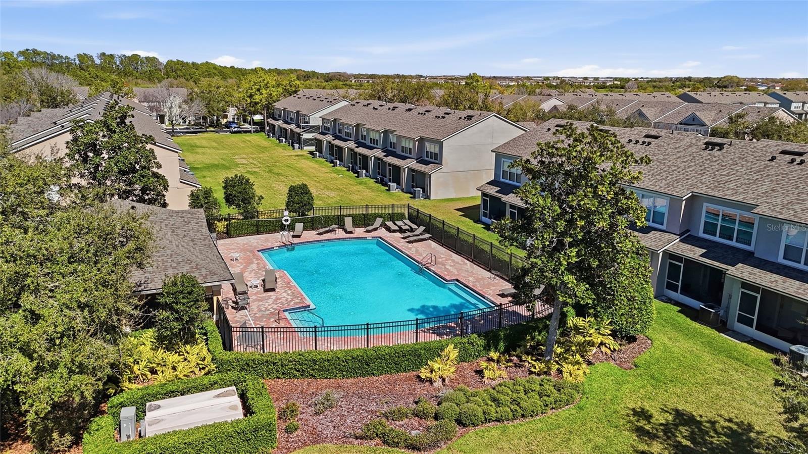 Listing photo id 30 for 4949 Pond Ridge Drive