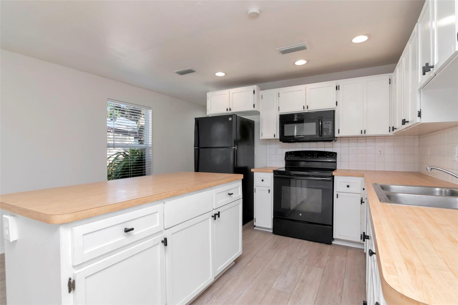 Image 10 of 55 For 3305 56th Avenue N