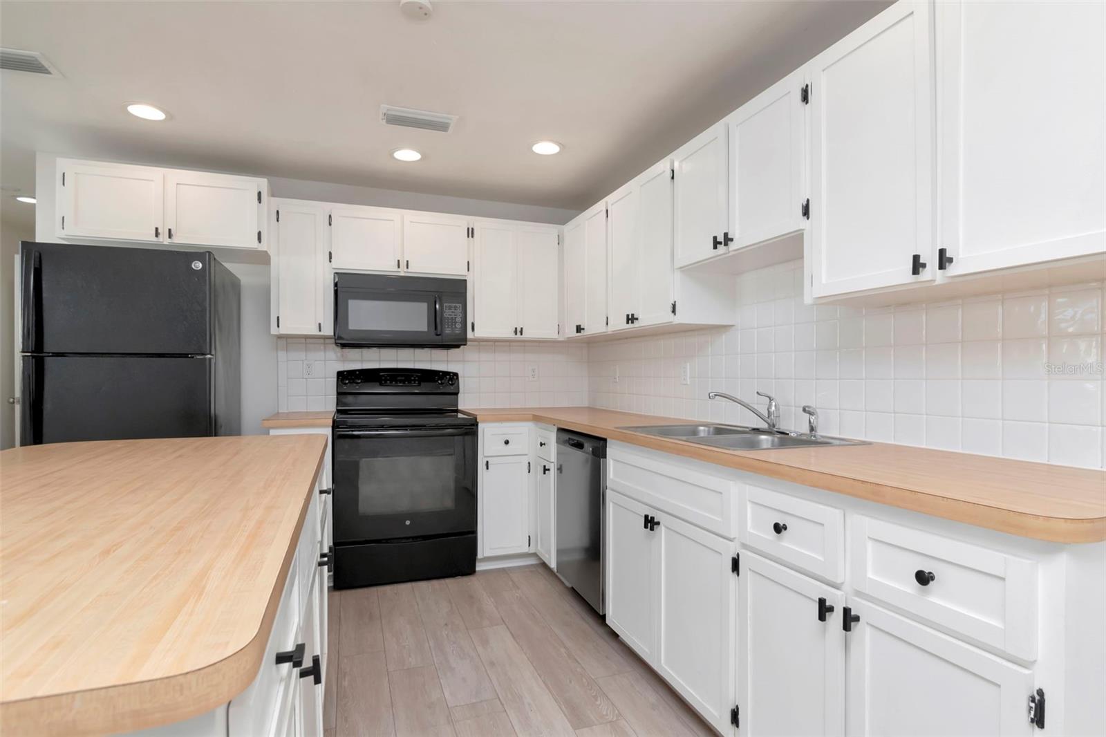 Image 12 of 55 For 3305 56th Avenue N