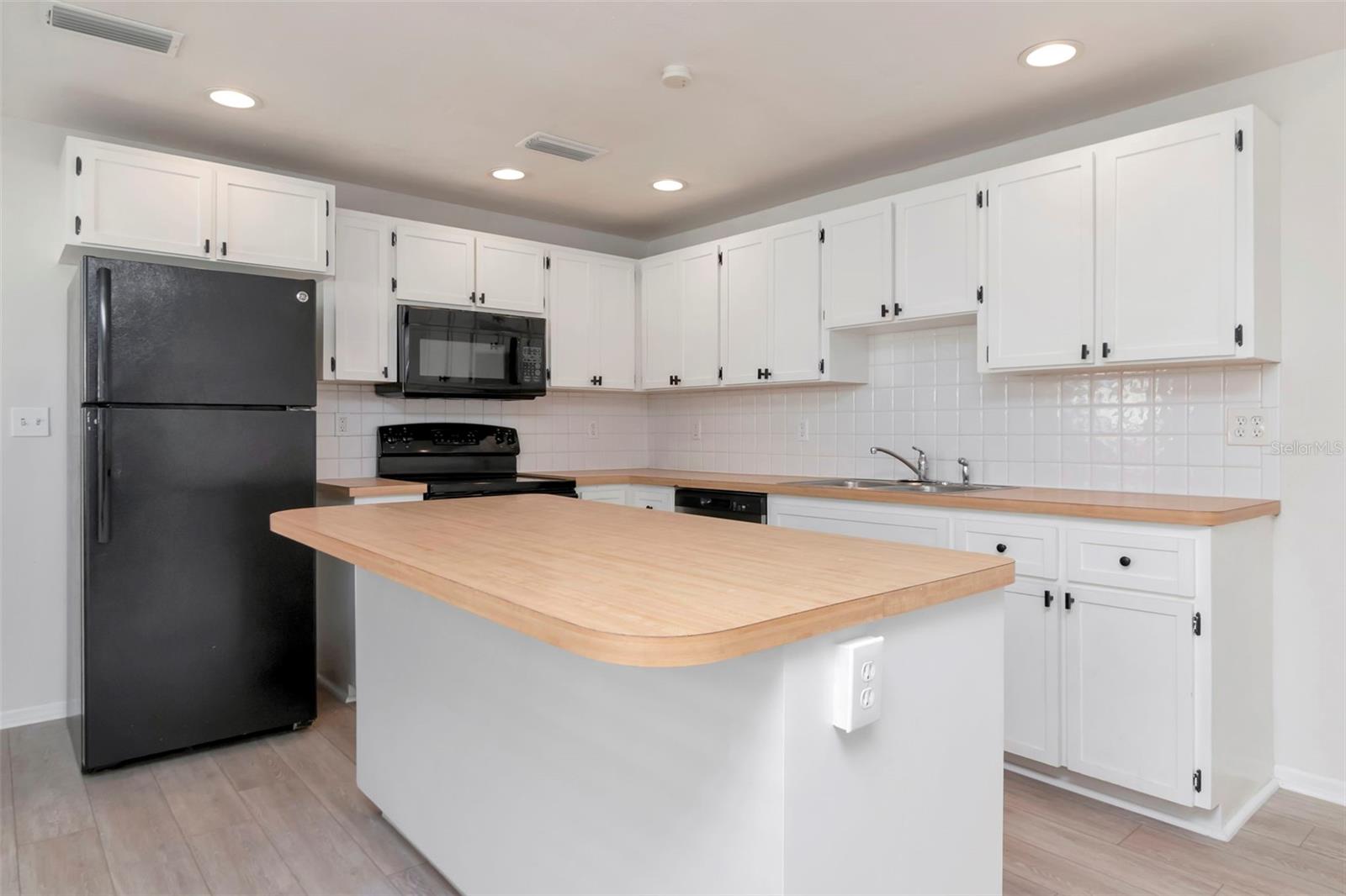 Image 13 of 55 For 3305 56th Avenue N