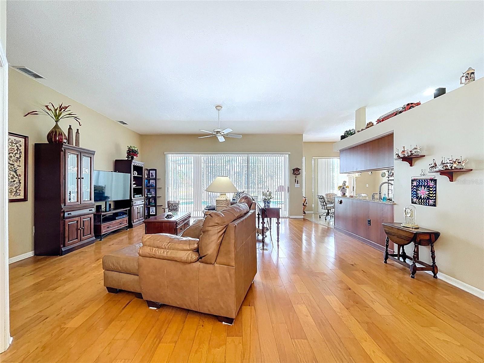 Image 15 of 38 For 1144 Pristine Place