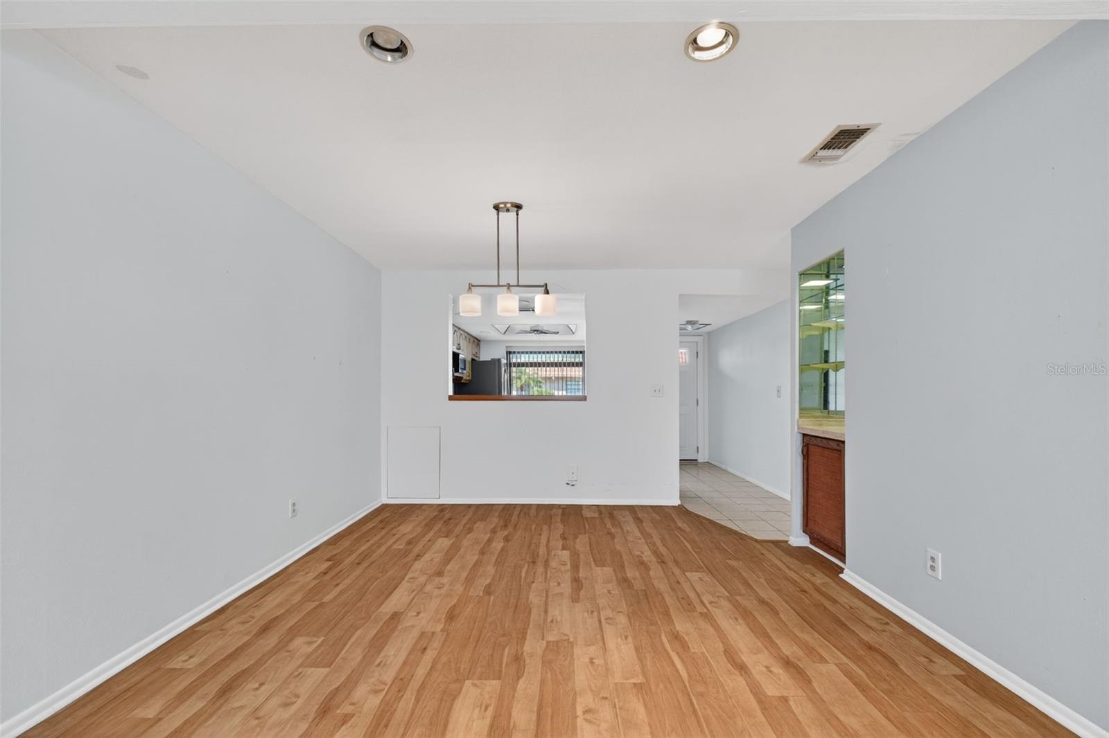 Image 17 of 74 For 19029 Us Highway 19 N 18f