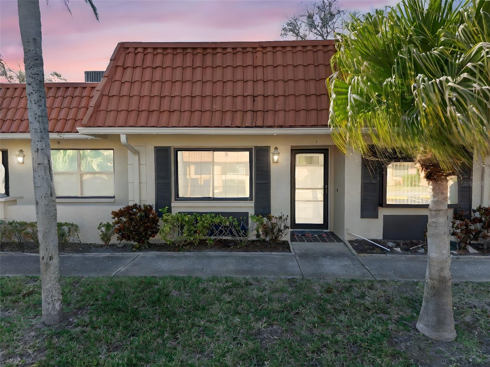 Image 2 of 74 For 19029 Us Highway 19 N 18f