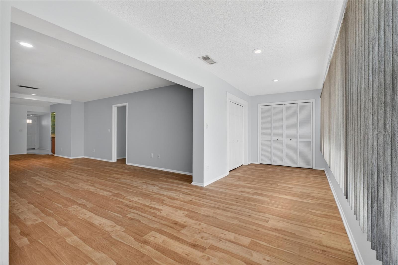 Image 32 of 74 For 19029 Us Highway 19 N 18f