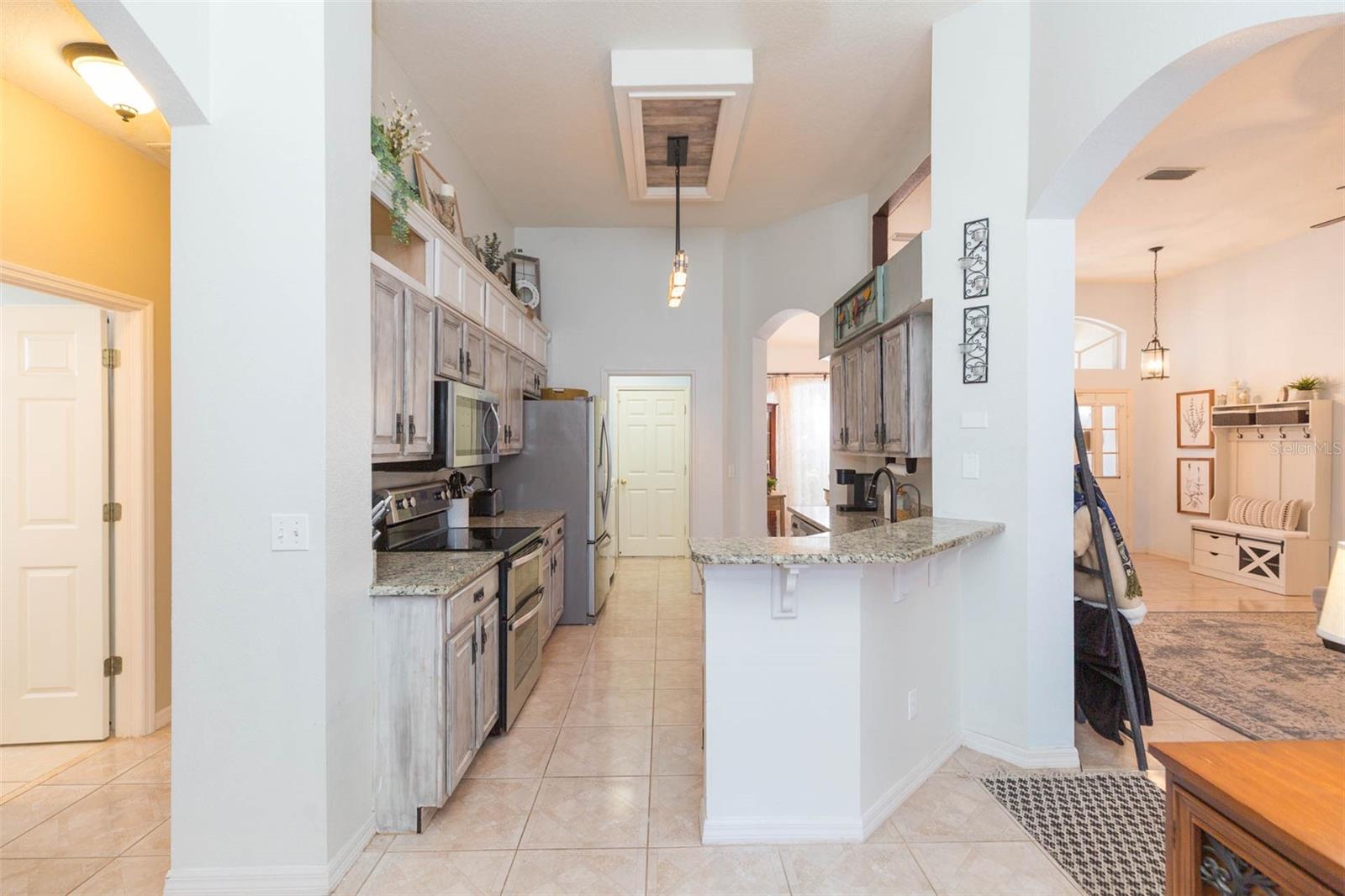 Image 13 of 51 For 7007 Potomac Circle