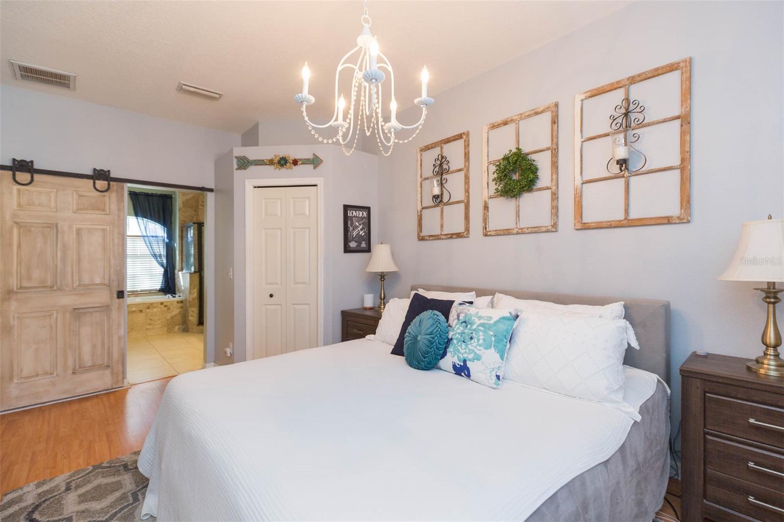 Image 22 of 51 For 7007 Potomac Circle