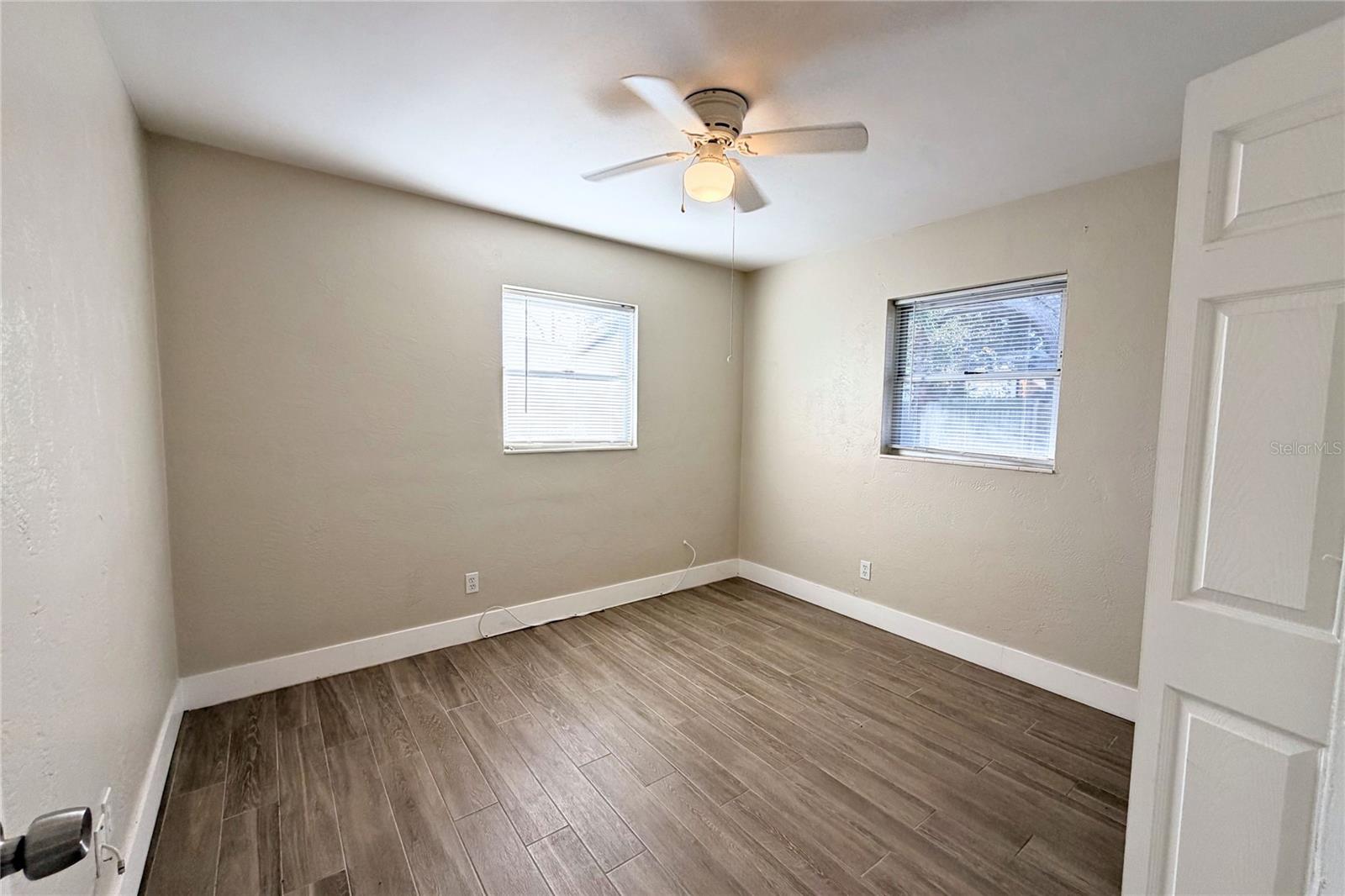 Image 11 of 18 For 11960 79th Avenue