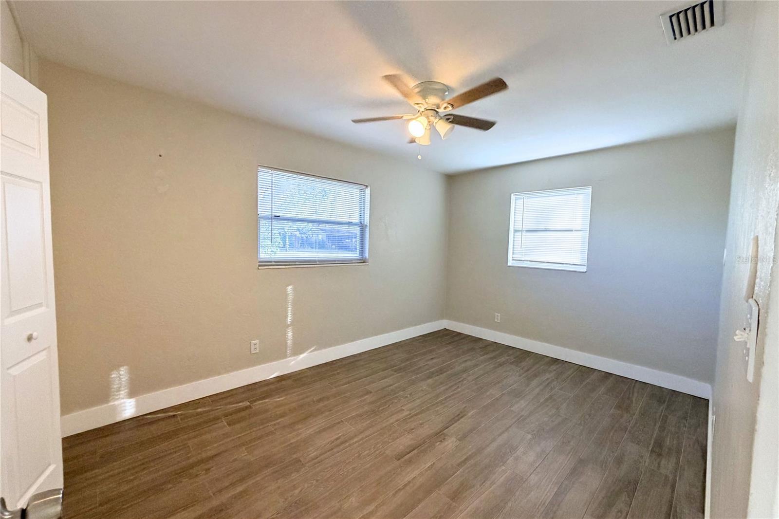 Image 8 of 18 For 11960 79th Avenue