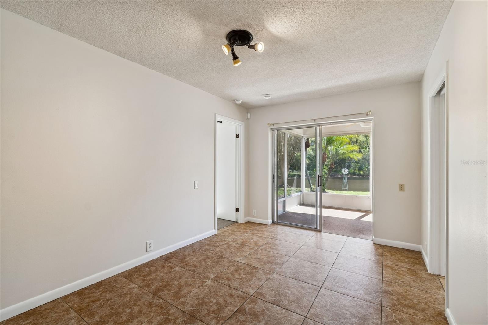 Image 17 of 74 For 9930 Nicklaus Drive