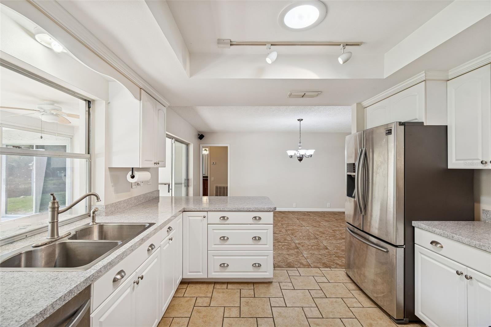 Image 21 of 74 For 9930 Nicklaus Drive