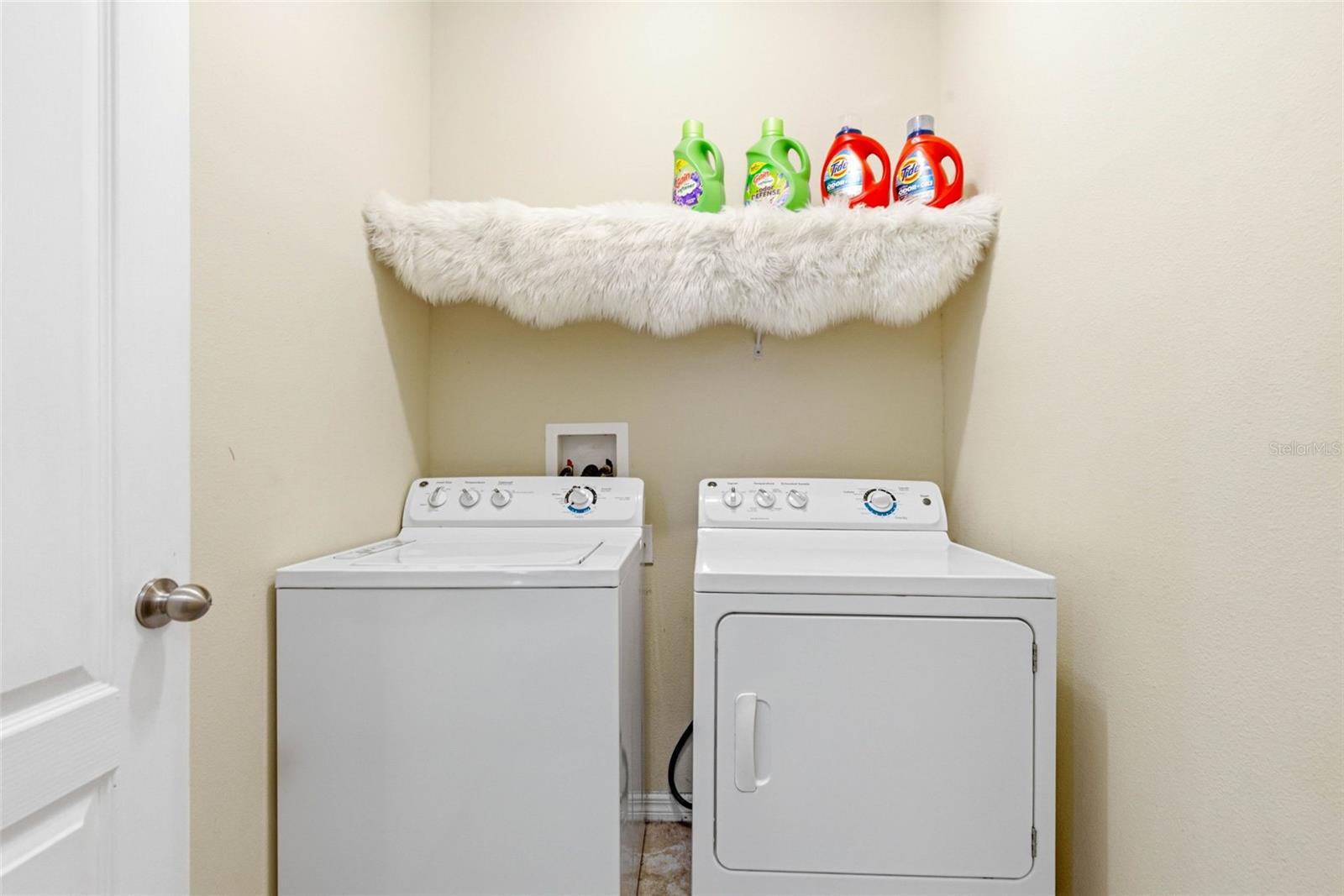 Image 17 of 35 For 10135 Newminster Loop