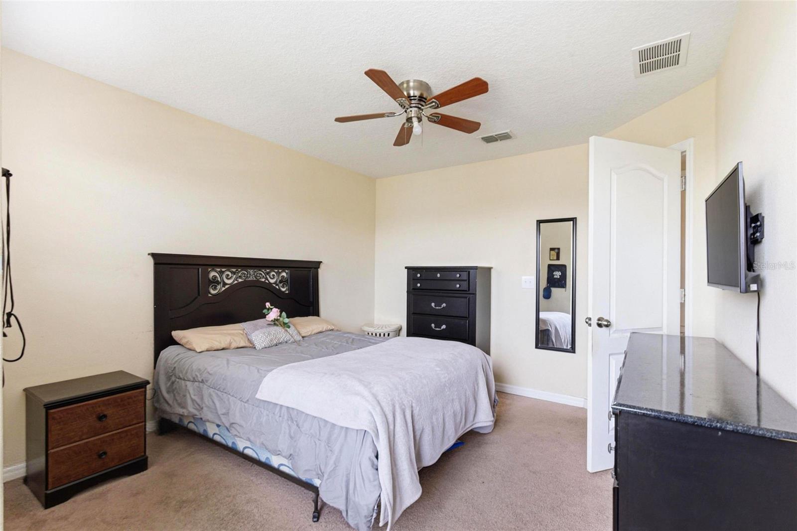 Image 27 of 35 For 10135 Newminster Loop