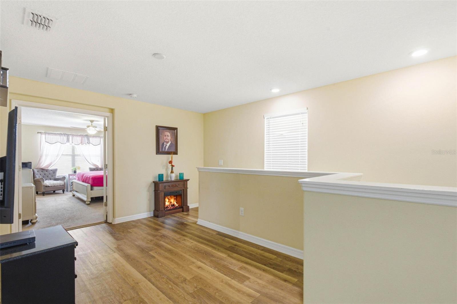 Image 29 of 35 For 10135 Newminster Loop