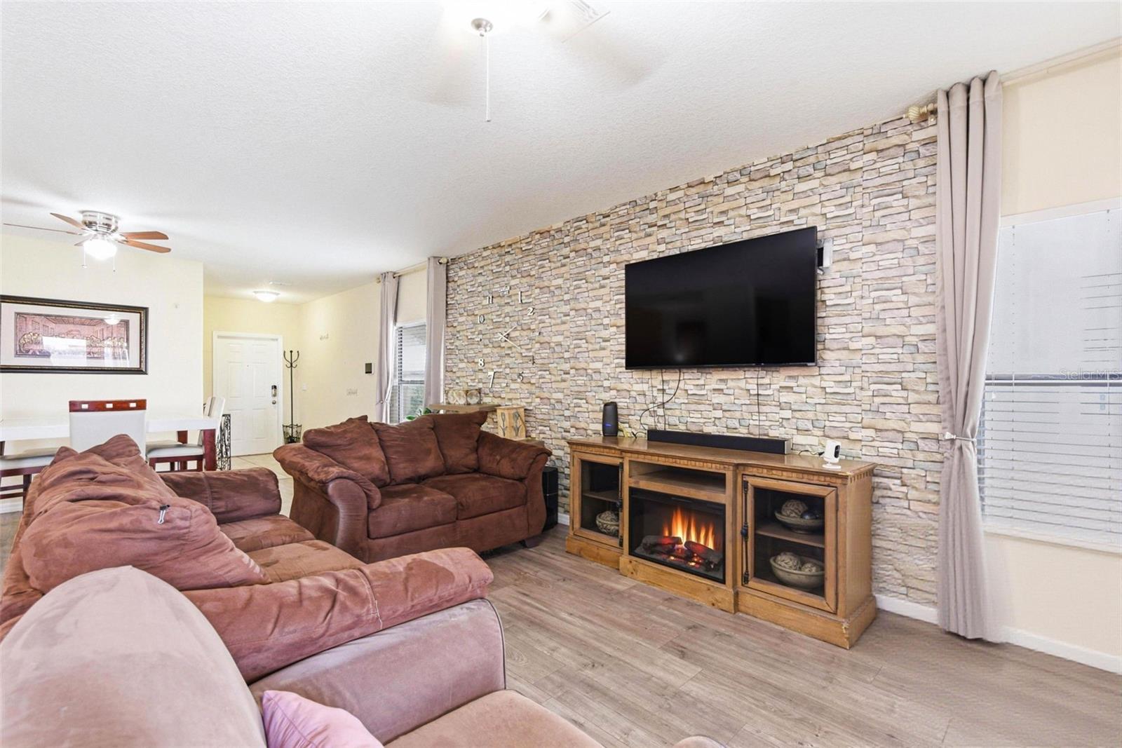 Image 6 of 35 For 10135 Newminster Loop