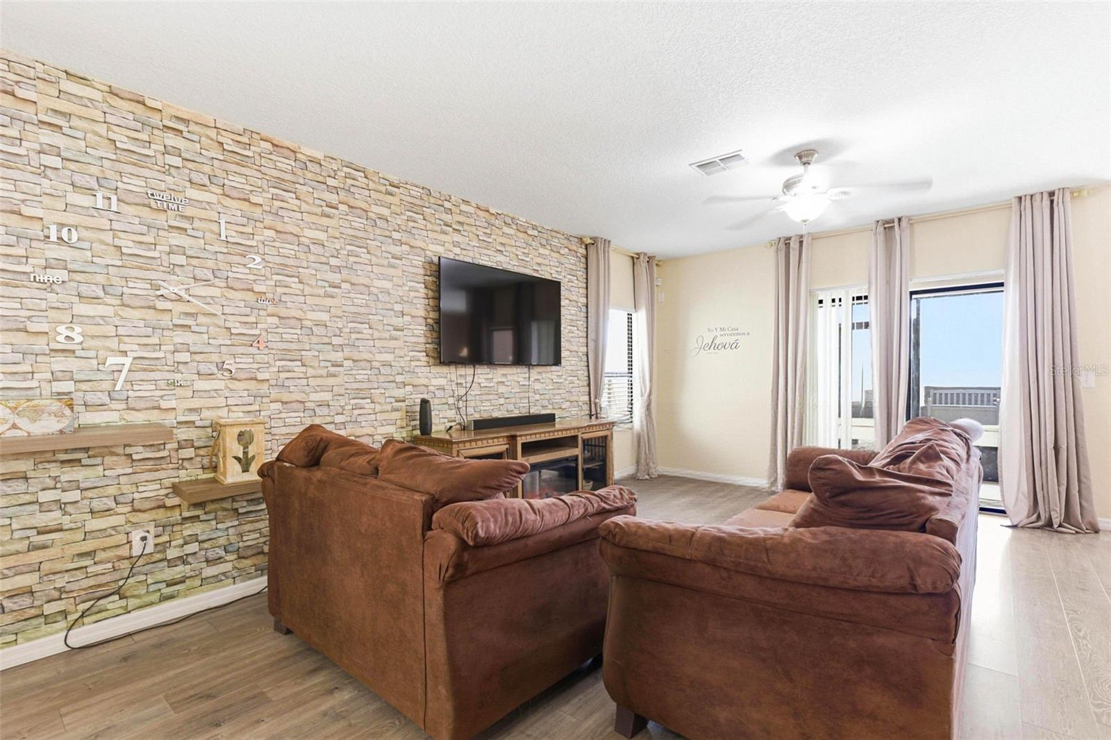 Image 8 of 35 For 10135 Newminster Loop