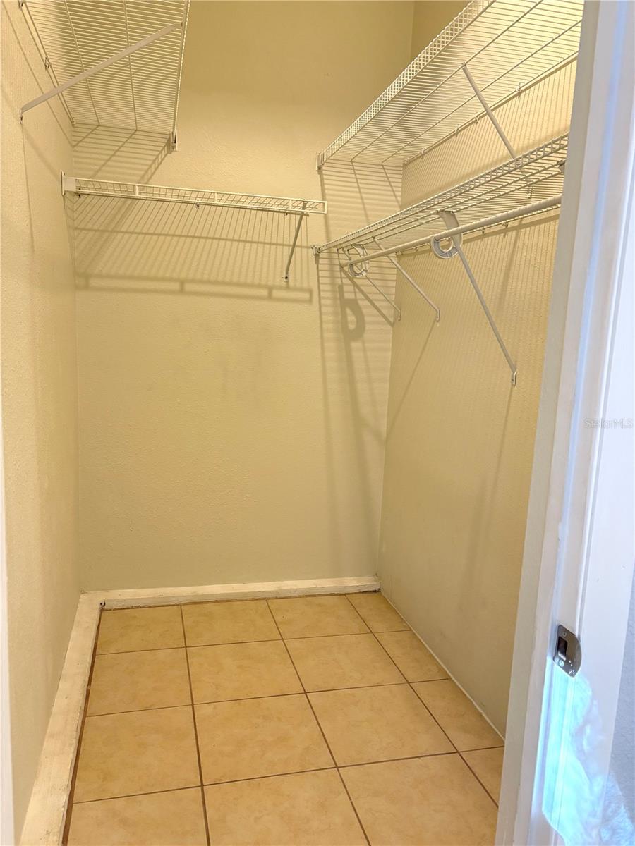 Image 10 of 27 For 1060 41st Street N