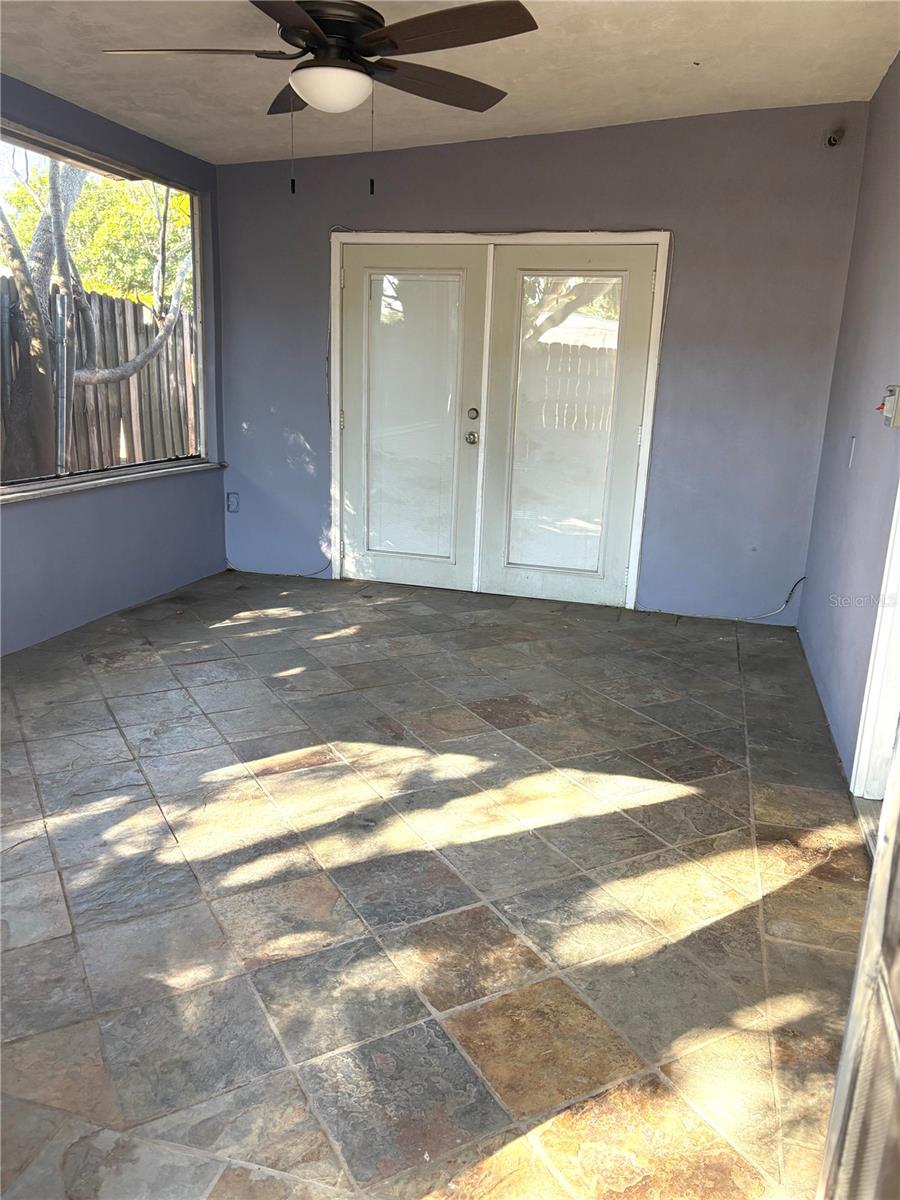 Image 24 of 27 For 1060 41st Street N