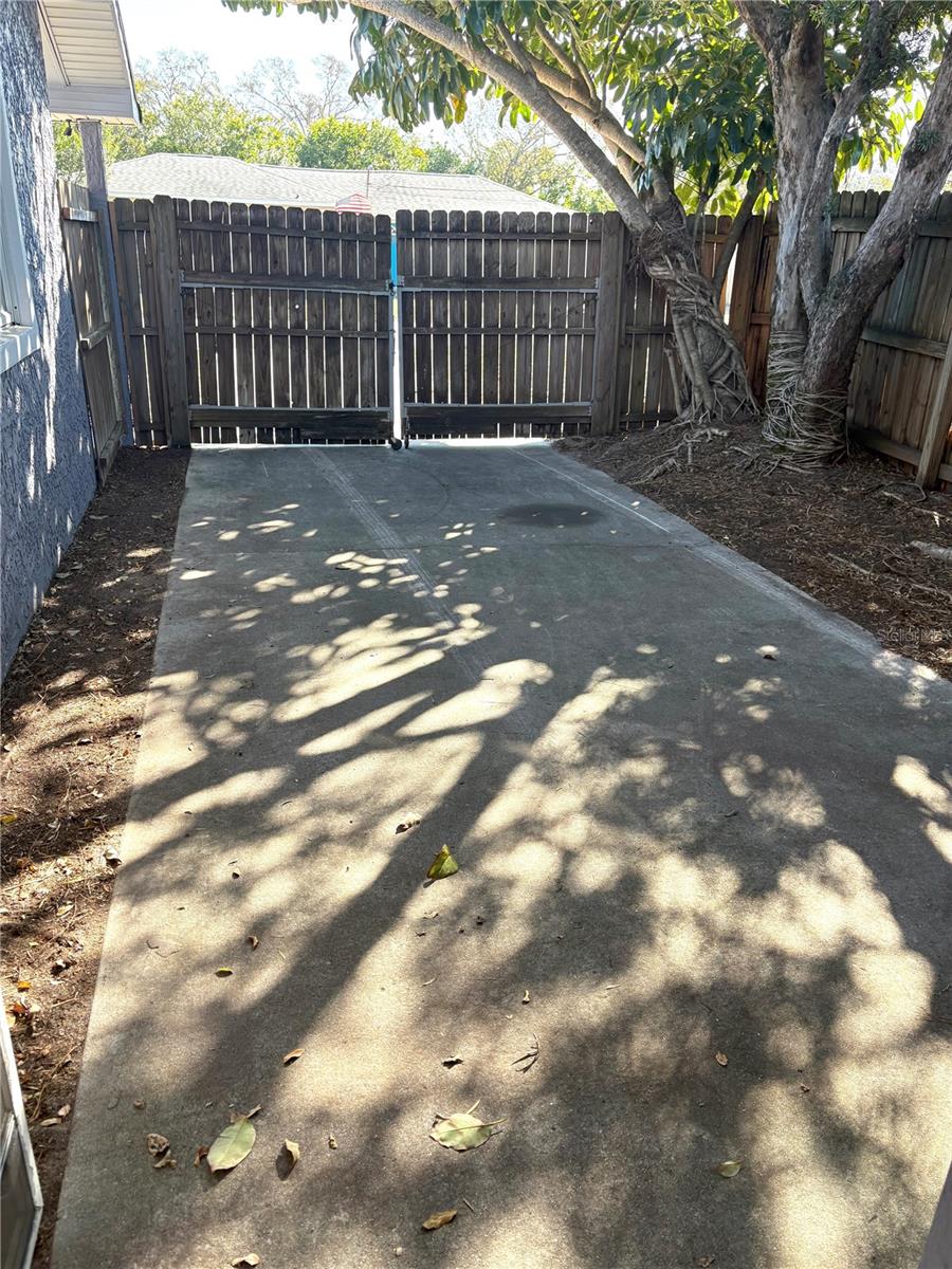 Image 26 of 27 For 1060 41st Street N