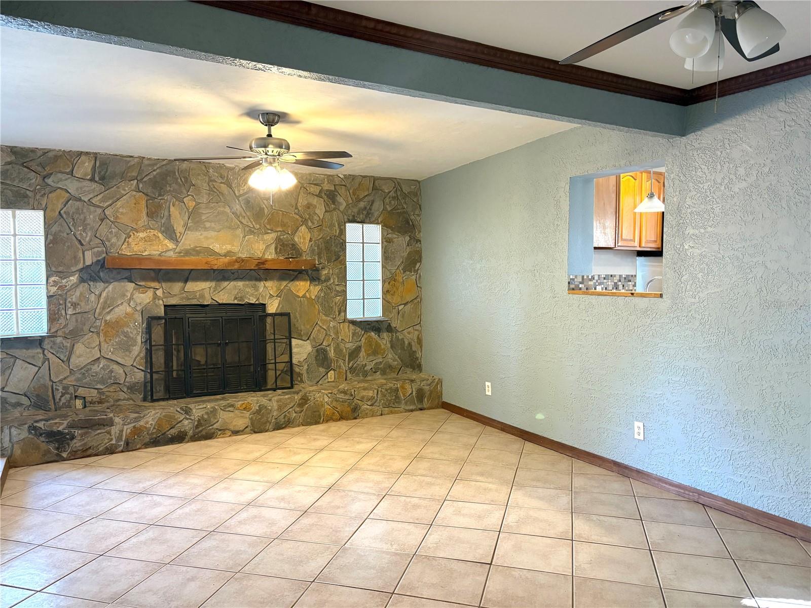 Image 6 of 27 For 1060 41st Street N