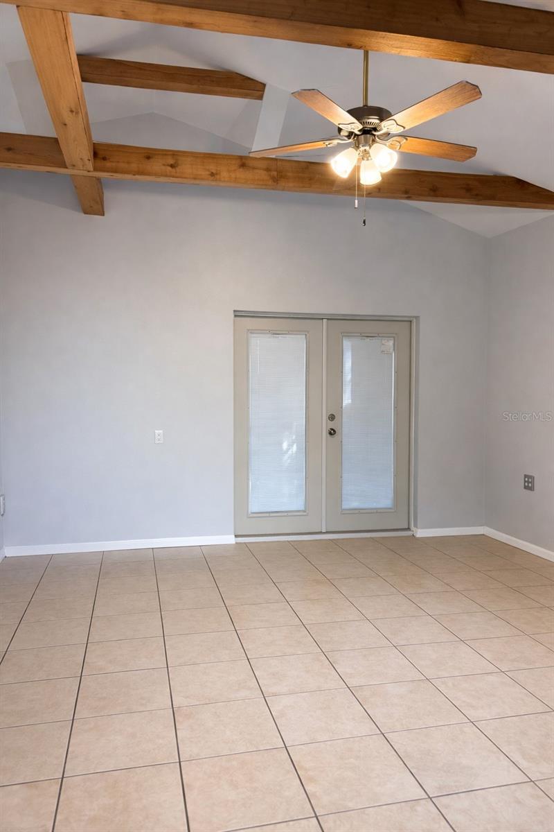 Image 8 of 27 For 1060 41st Street N