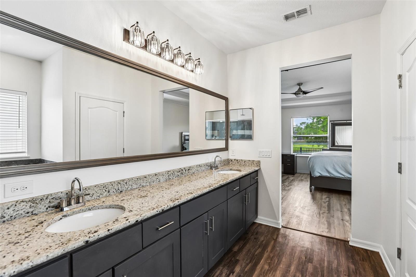 Image 13 of 39 For 8245 Olive Brook Drive