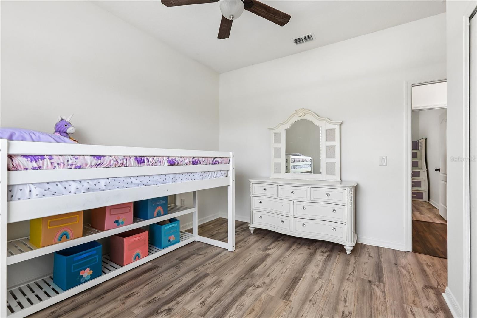 Image 17 of 39 For 8245 Olive Brook Drive