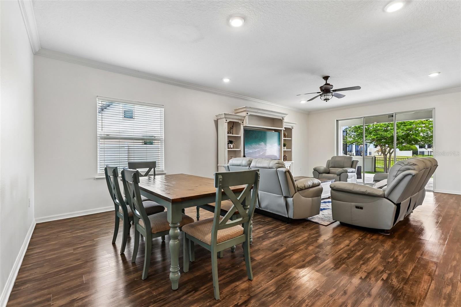 Image 5 of 39 For 8245 Olive Brook Drive