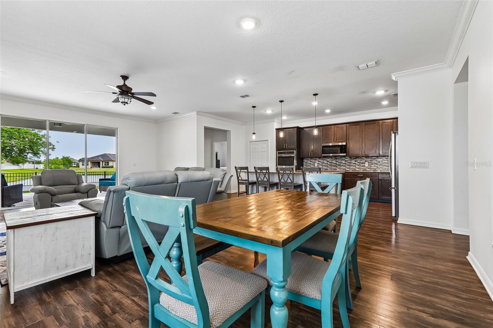 Image 7 of 39 For 8245 Olive Brook Drive