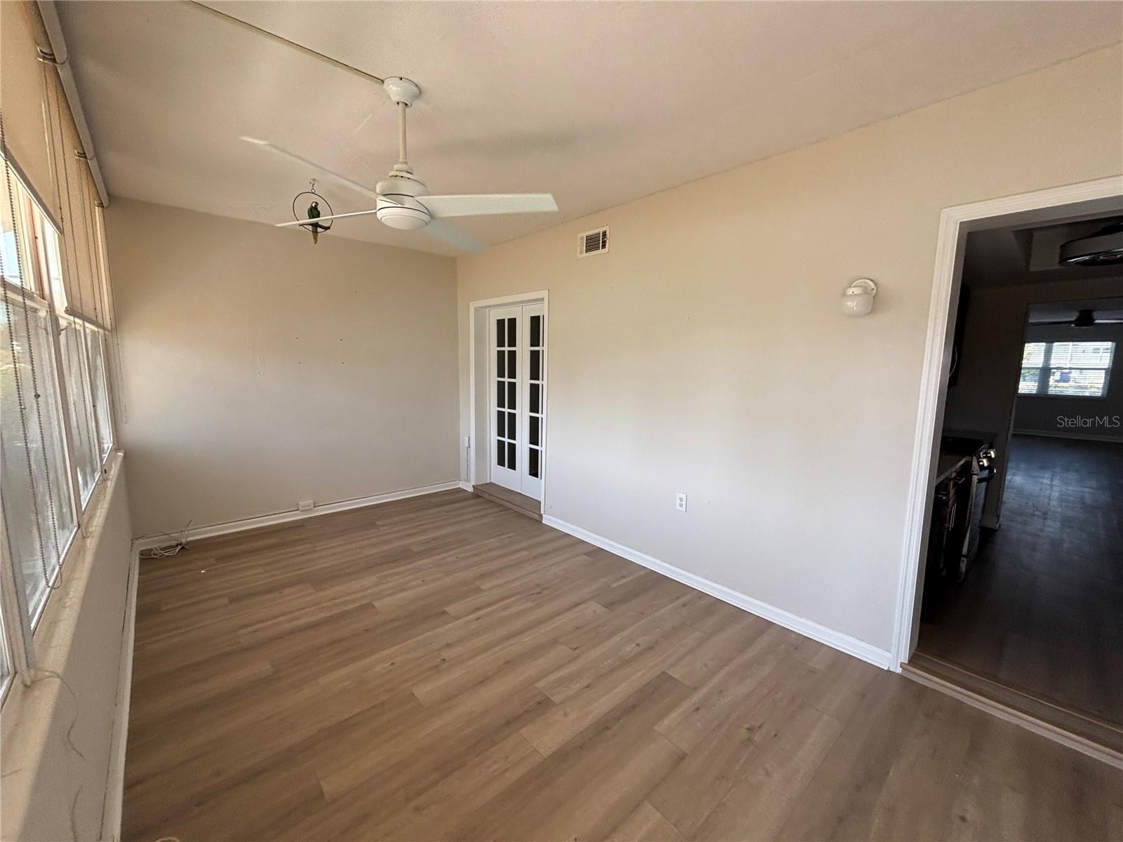 Image 16 of 54 For 1893 Shore Drive S 114