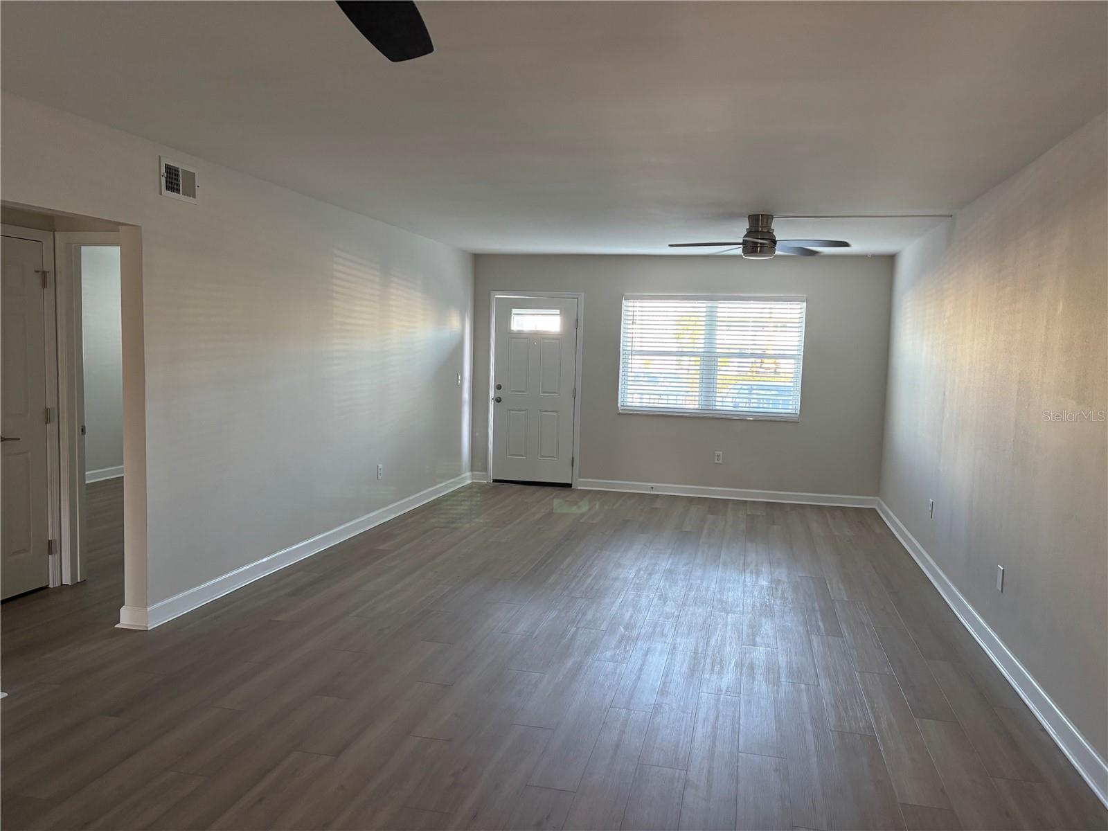 Image 3 of 54 For 1893 Shore Drive S 114