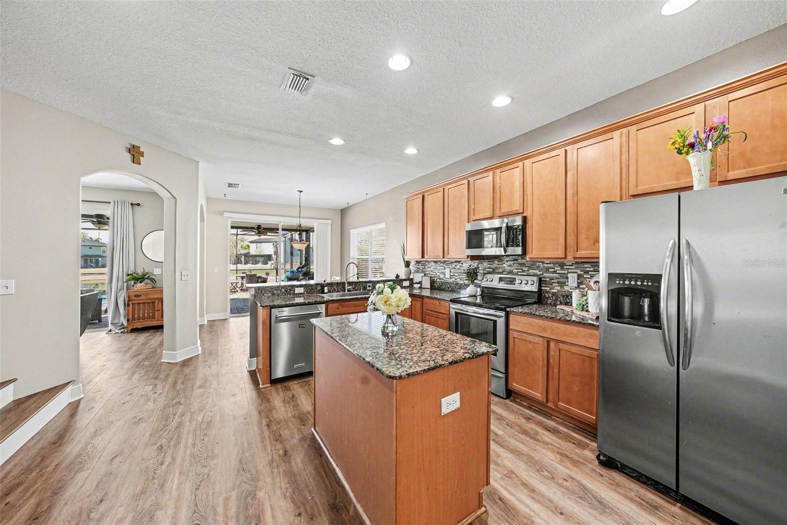 Listing photo id 14 for 5128 Hartwell Loop