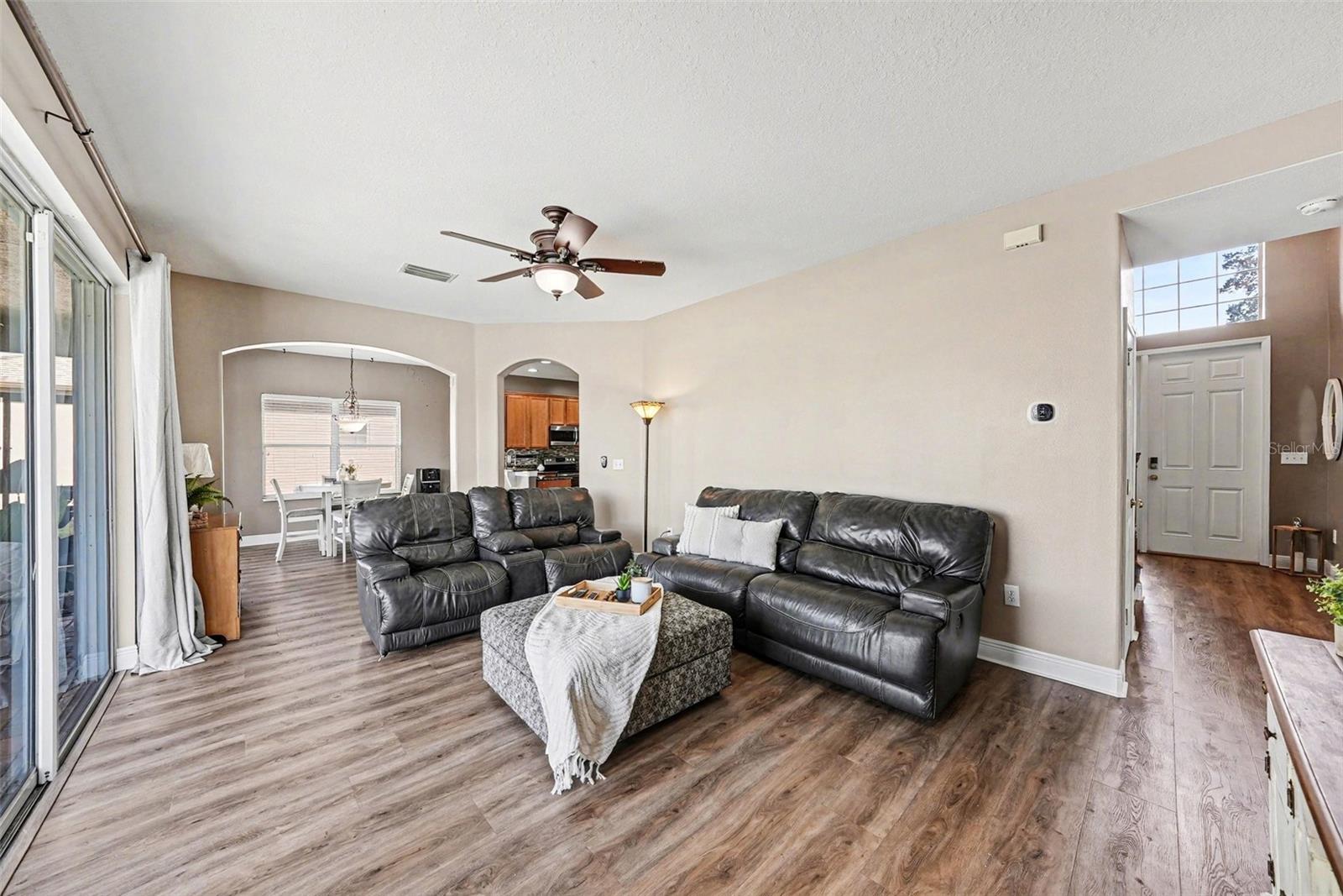 Listing photo id 18 for 5128 Hartwell Loop