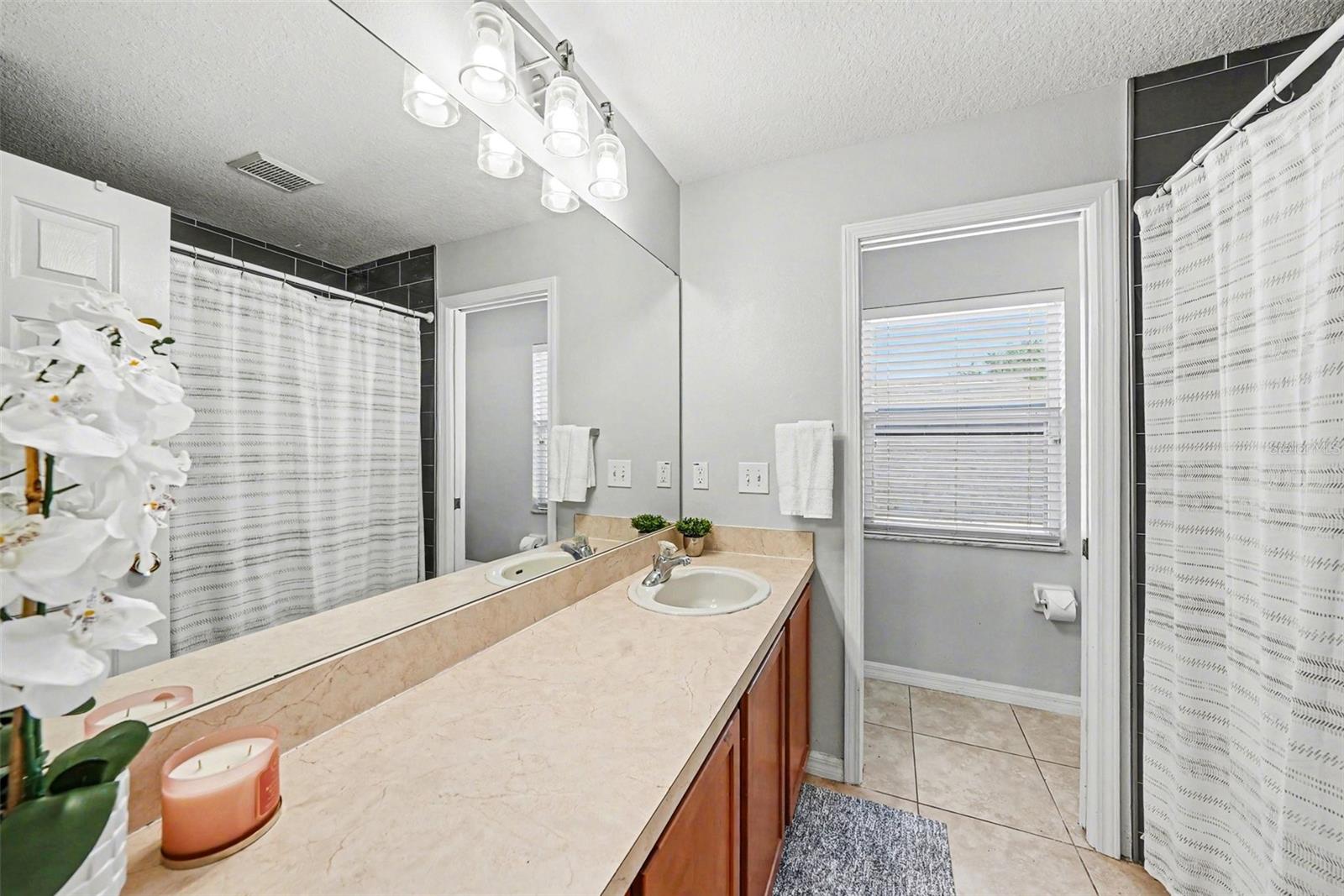 Listing photo id 26 for 5128 Hartwell Loop