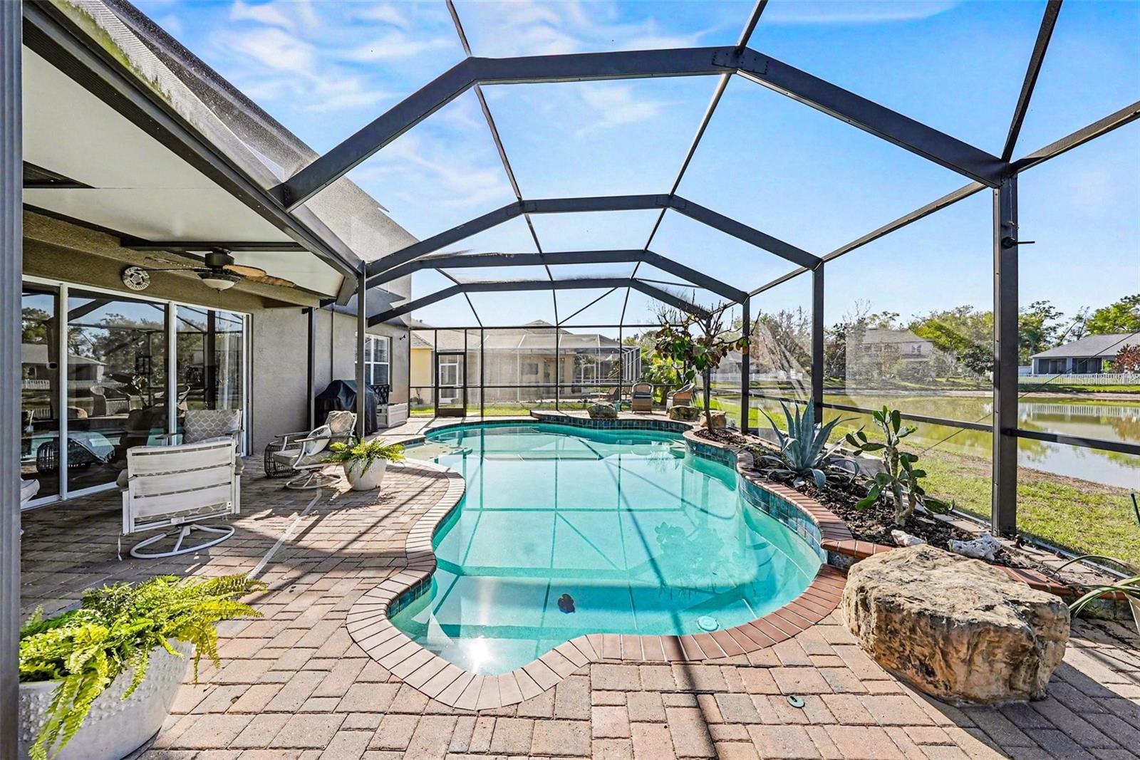 Listing photo id 3 for 5128 Hartwell Loop